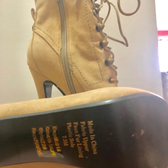 Heeled Bootie - Picture 5 of 5